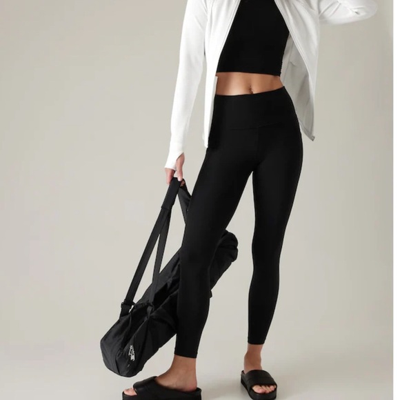 Athleta Salutation Stash 7/8 Tight - Picture 1 of 5